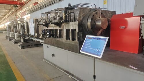 Latest company Solutions about Four ZHP330 petrochemical devolatilization extrusion granulators assembled at Lanzhou Petrochemical Equipment Park.