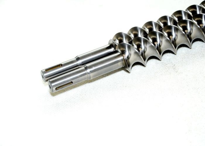 Wr15e / Wr30 Screw Shaft , Toshiba 58ss Extruder Components High Temper Resistance