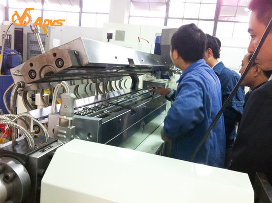 Good price 50HZ 3 Phase Lab Twin Screw Extruder Split Barrel Type For Compounding online